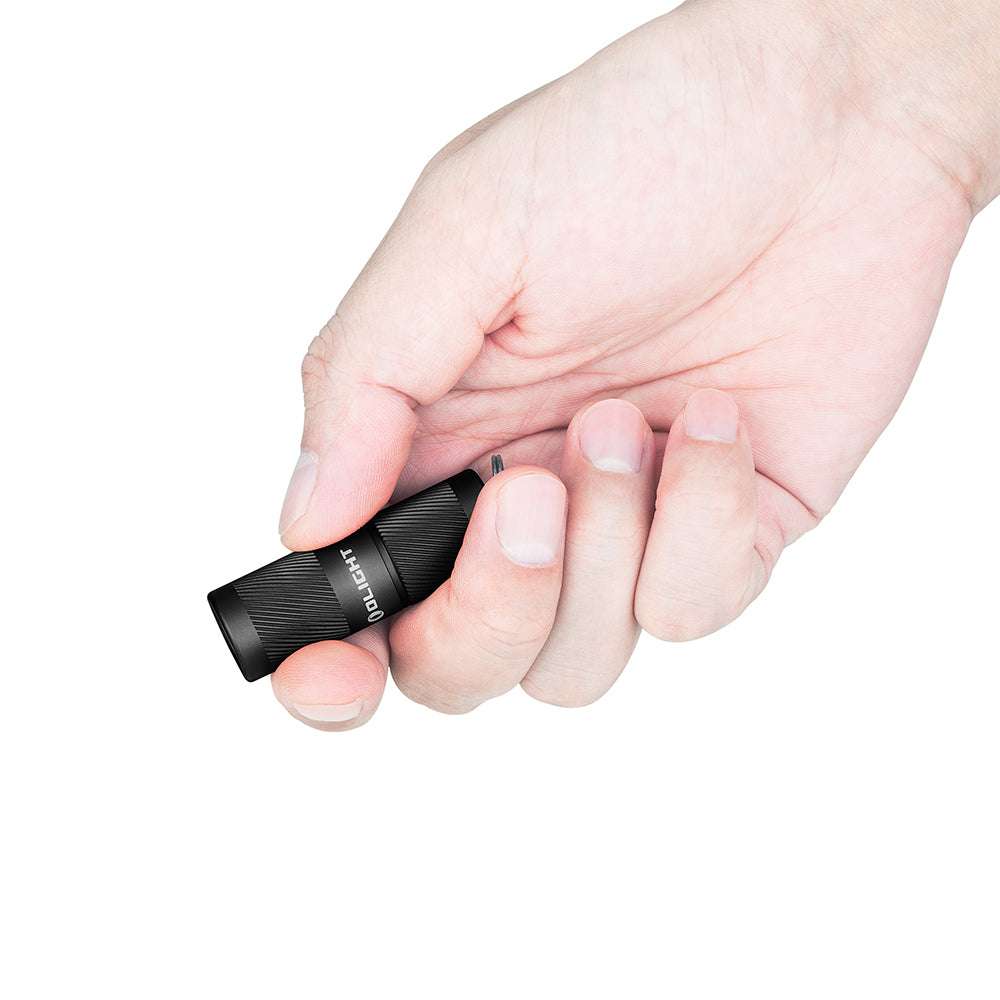 Olight i1R 2 Pro | punjiva privjesna svjetiljka | 180 lm - Crna